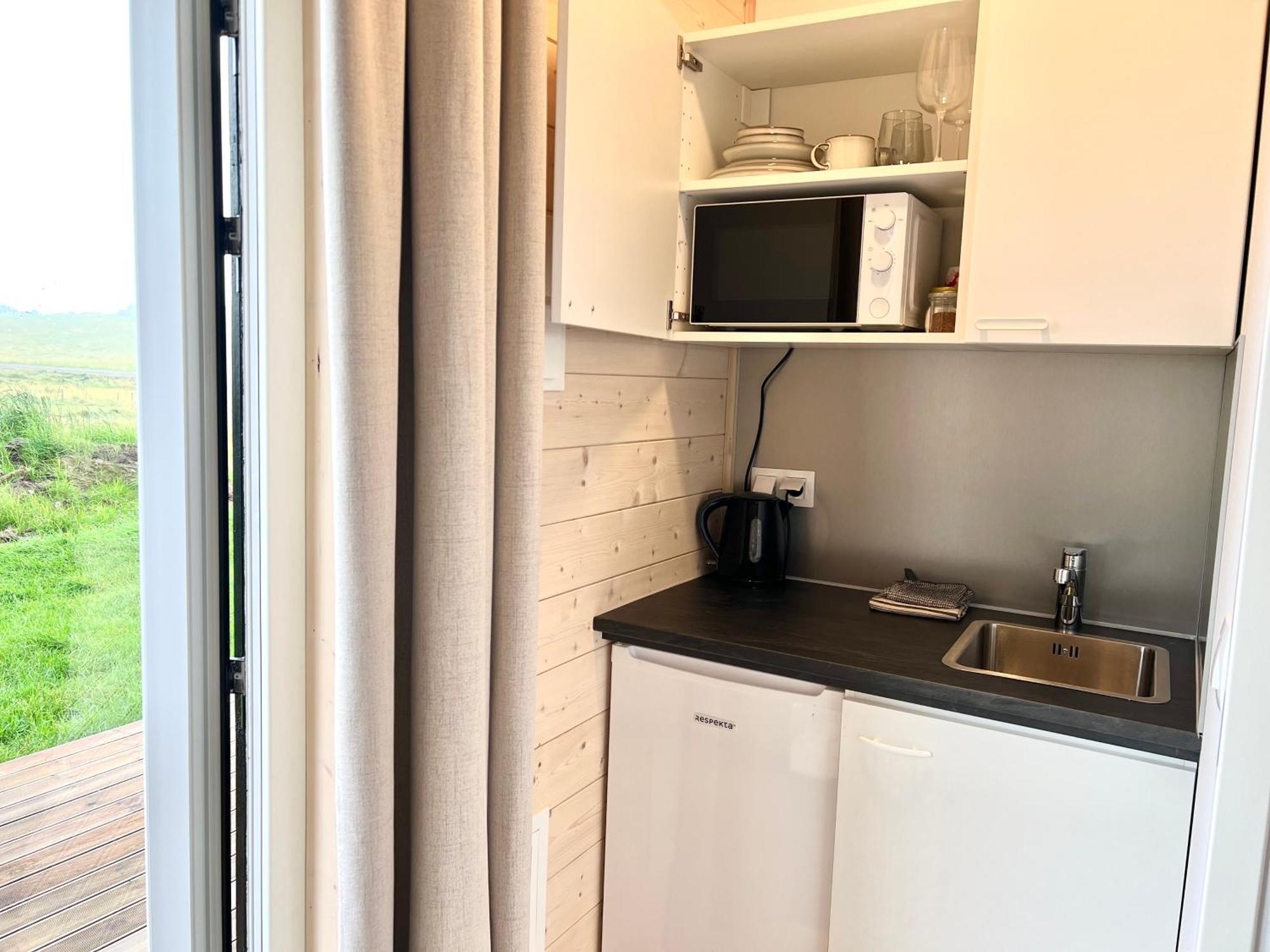 Rey Stays - Small & Cozy Studio Хофн Экстерьер фото